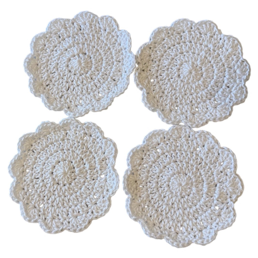 White Scalloped Coaster Set